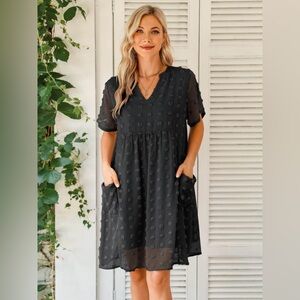 Miholl Elegant Flowy Black Shift Dress